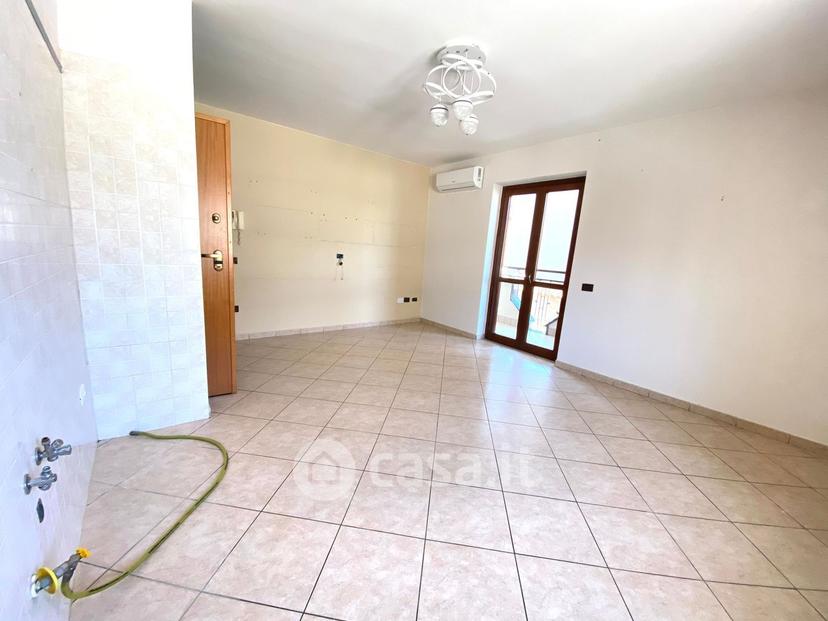 Trilocale in Corso Campano 470 — foto 4 di 12