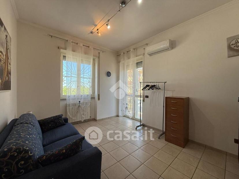 Trilocale in Via Cabourg 10 — foto 2 di 24
