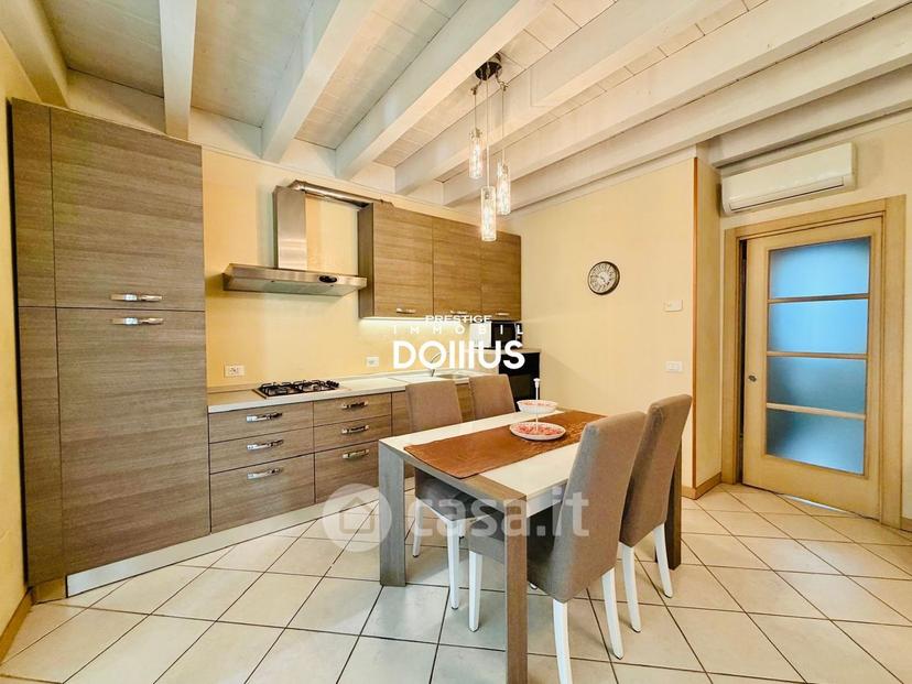 Trilocale in Via Madergnago — foto 7 di 26