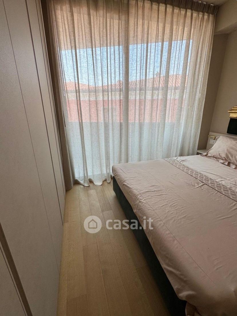 Bilocale in Via Carlo Alberto — foto 3 di 10