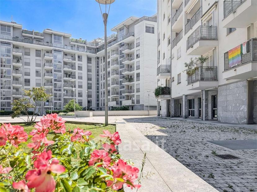 Trilocale in Via Giacomo Manzú 2 — foto 18 di 32