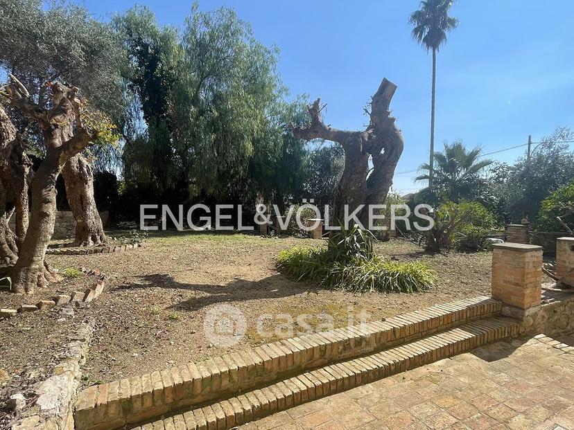 Villa in Via Antonio Sebastiani — foto 25 di 25
