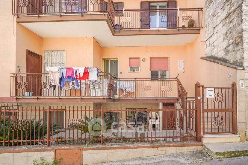 Trilocale in Via Tiziano 11 — foto 5 di 18