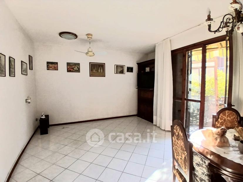 Villa in Via Viorate — foto 19 di 25