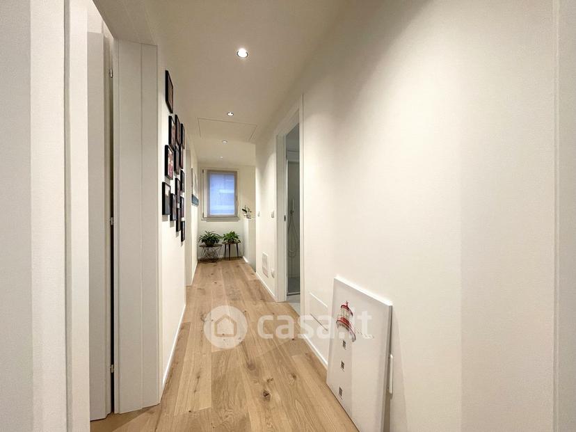 Villa in Via G. Matteotti 82 — foto 31 di 56