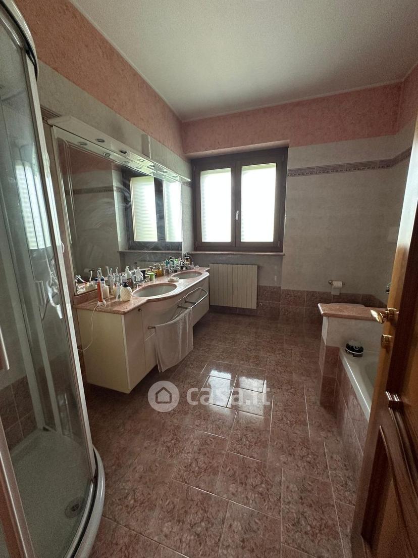 Appartamento in Via Rotone 27 — foto 64 di 82