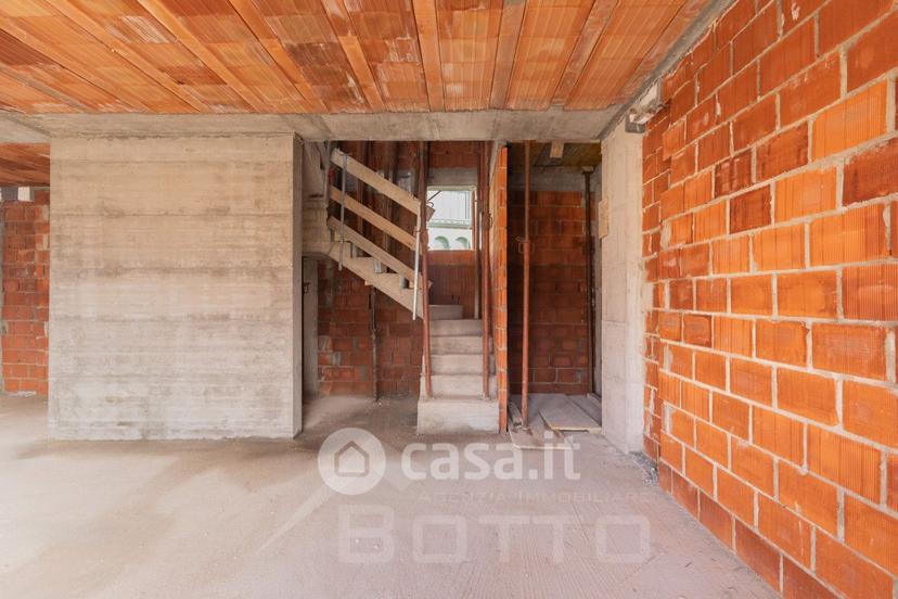 Villa in Vicolo Mergozzolo 20 — foto 6 di 48
