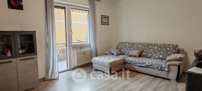 Trilocale in Via Fratelli Bandiera 2 — foto 7 di 31
