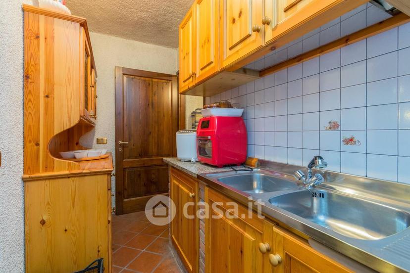 Villa in Via Cavour 24 — foto 21 di 33