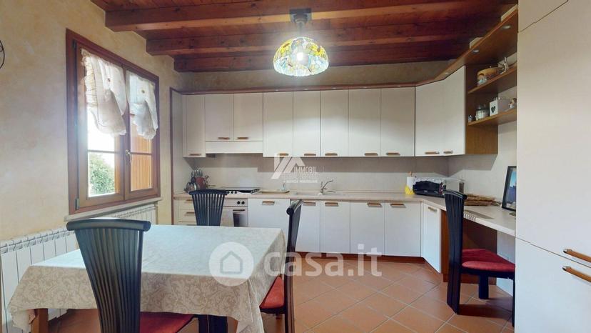 Villa in Via dei Ronchi 14 — foto 5 di 36