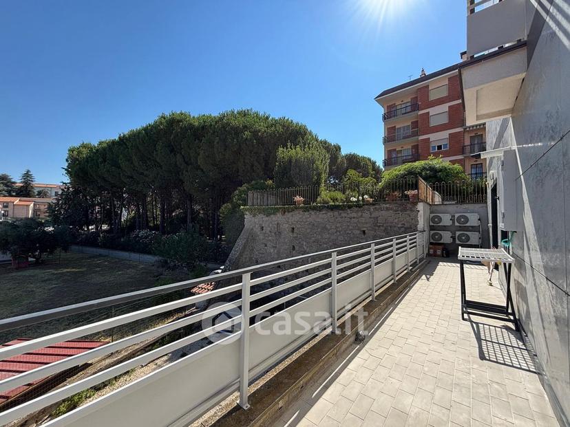 Stanza in Via Torre San Biele — foto 30 di 38