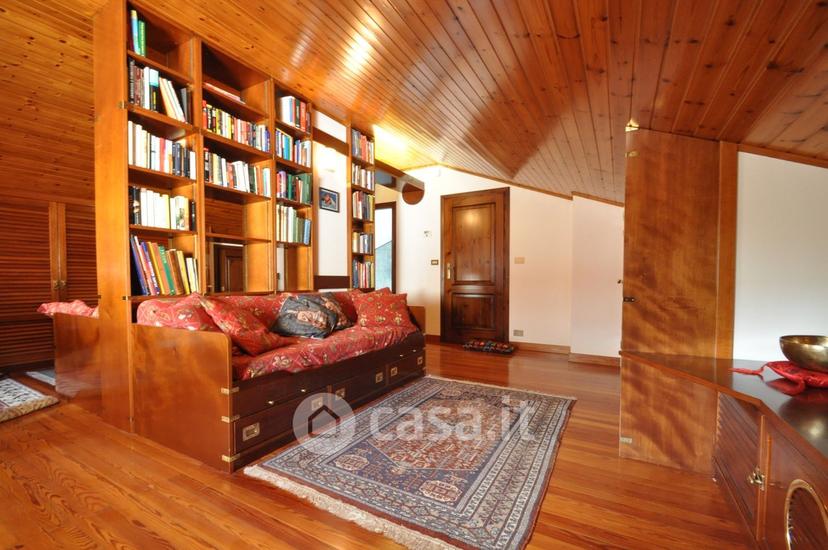 Villa in Via Leonardo da Vinci 35 — foto 9 di 42