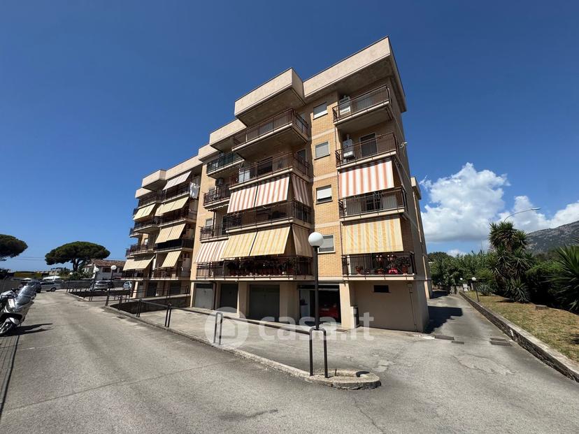 Quadrilocale in Via Firenze 2 — foto 36 di 49