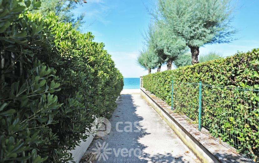 Trilocale in Via Lungomare 141 — foto 15 di 18