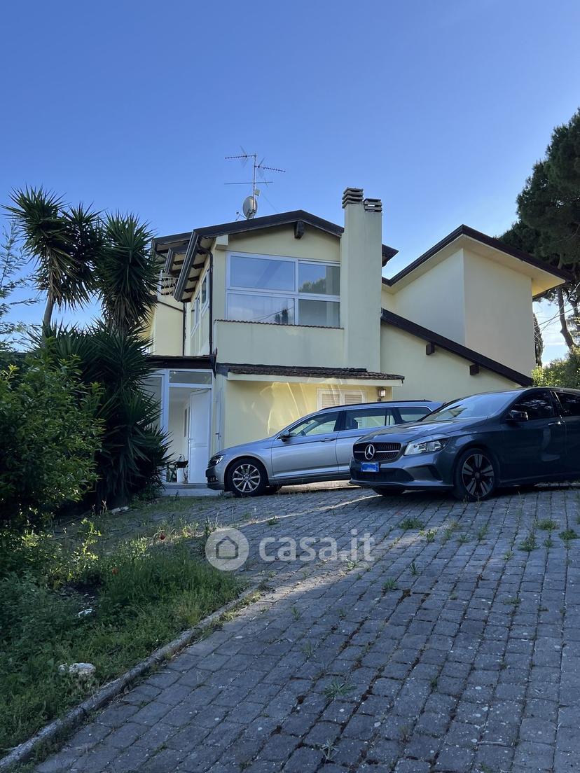 Villa in Via dello Zilloro — foto 23 di 24