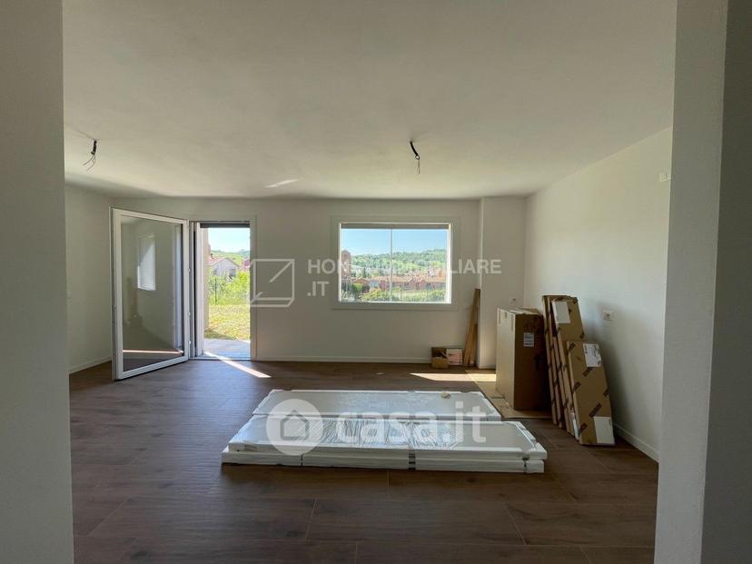 Villa in Via Giovannino Guareschi — foto 14 di 38