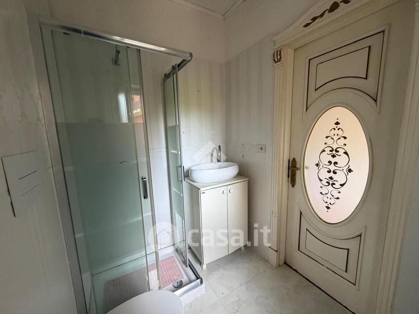 Trilocale in Salita Capodimonte 105 — foto 14 di 19