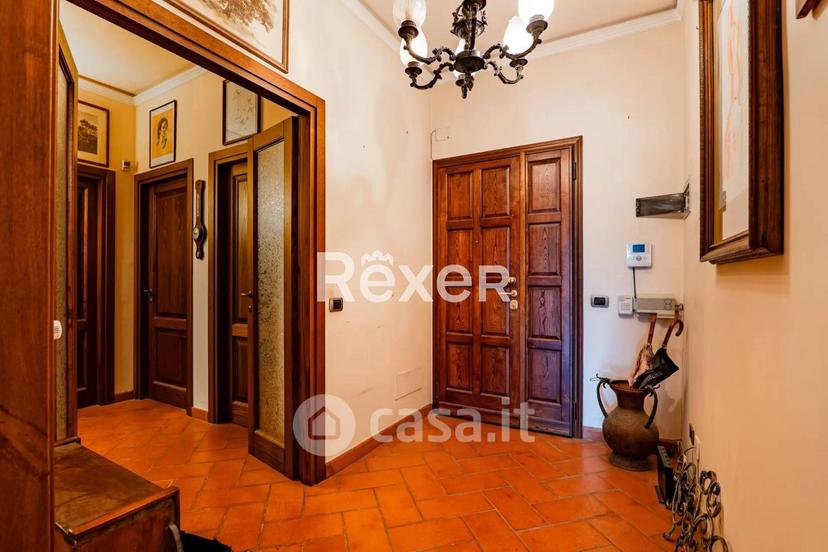 Appartamento in Via Ugo Foscolo 11 — foto 5 di 26