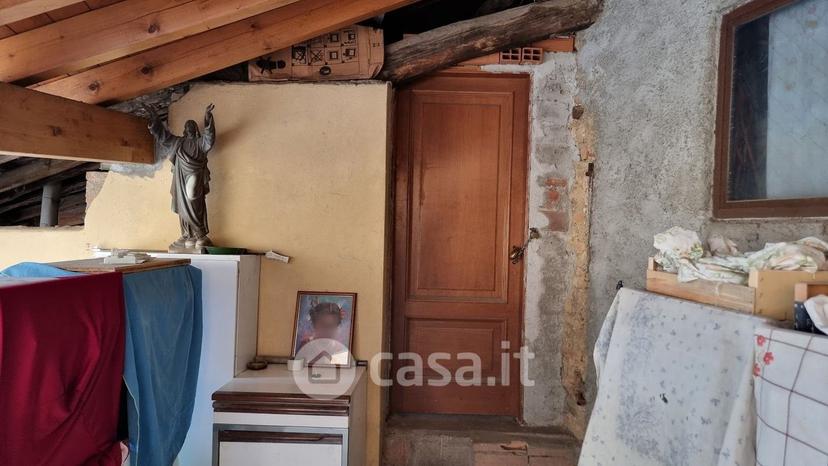 Trilocale in Piazza C. B. Cavour 2 — foto 16 di 28