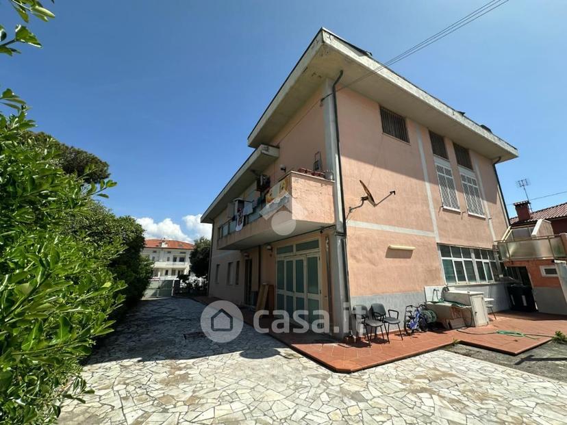 Trilocale in Via delle Pinete 50 — foto 9 di 33