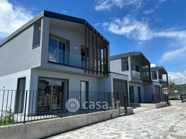 Villa in Via Chico Mendes — foto 9 di 12