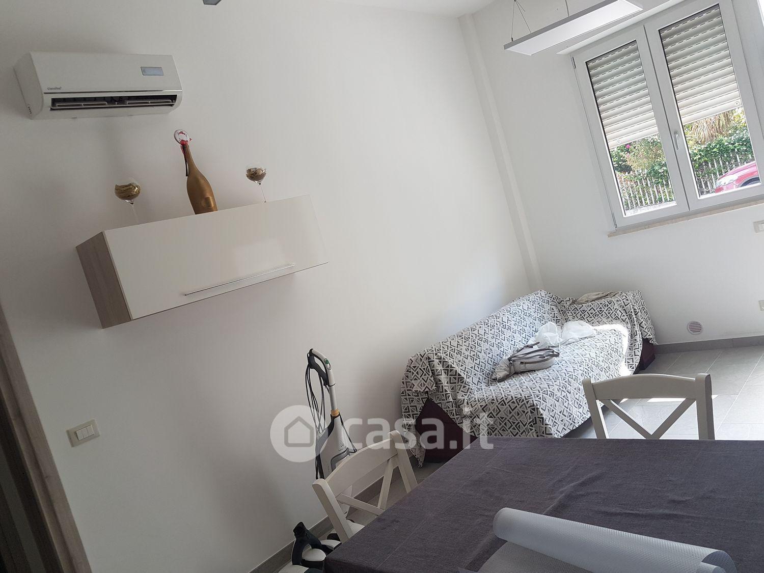 Bilocale in Via Taranto 8