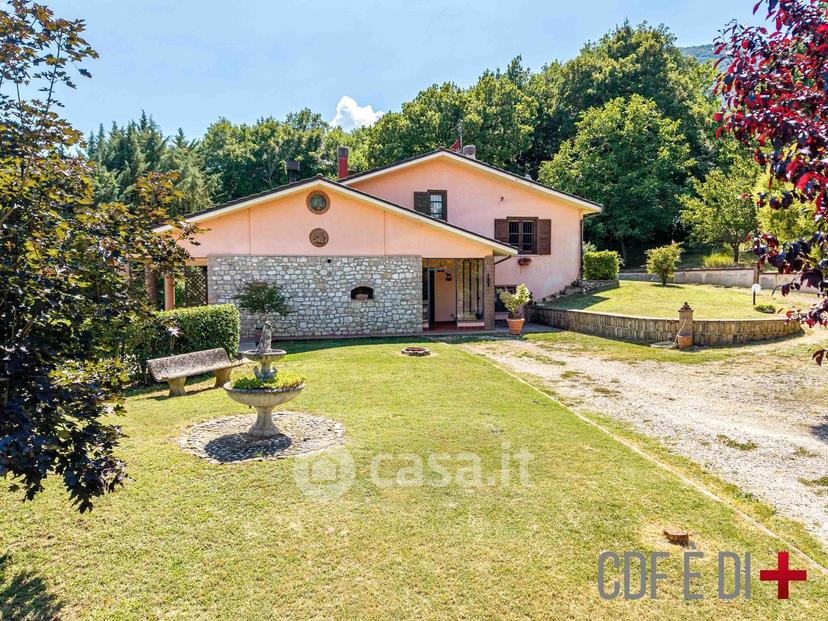 Villa in Via Collerelle — foto 33 di 35