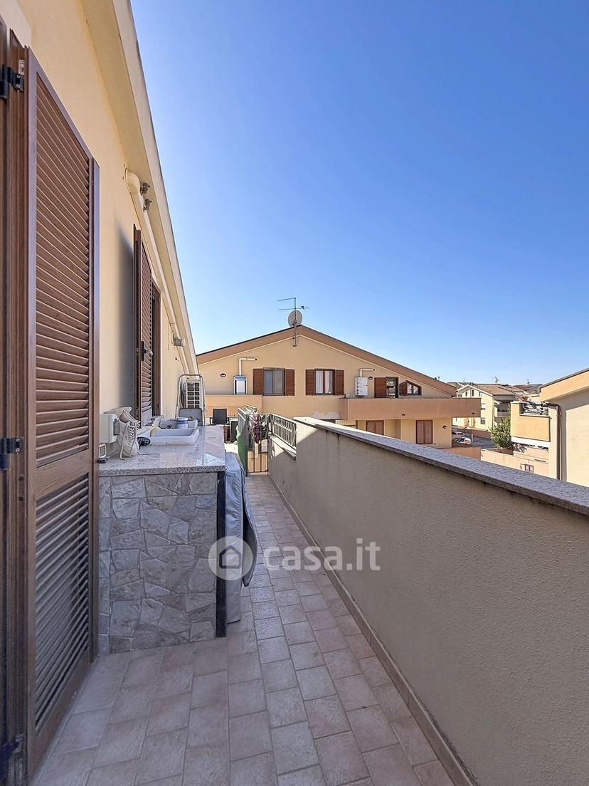 Trilocale in Via Rita Montagnana — foto 10 di 42