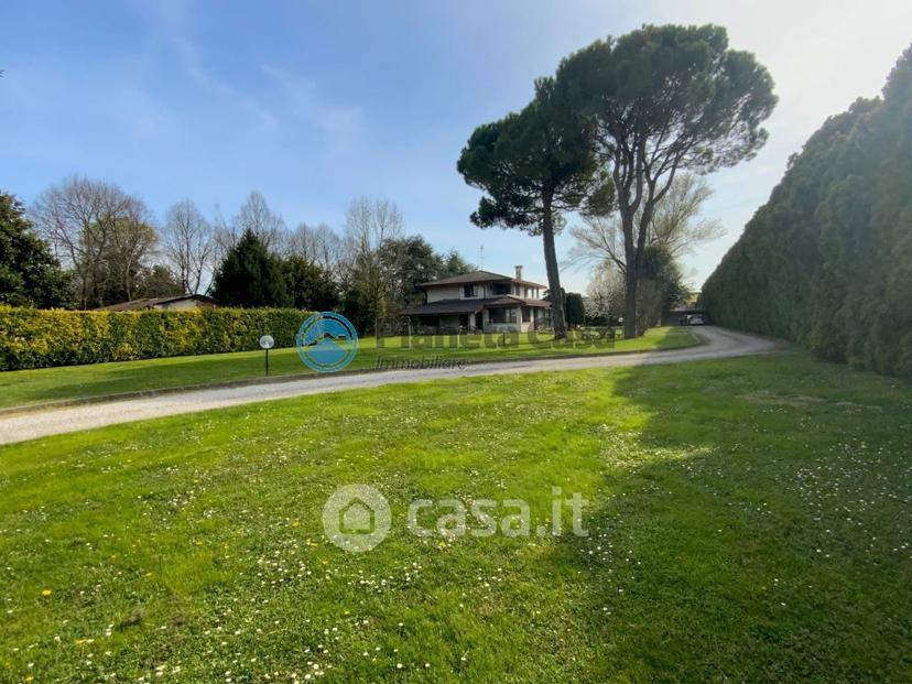 Villa in Via P. Micca — foto 27 di 37