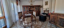Villa in Zona Residenziale Vicino Stazione E Centro