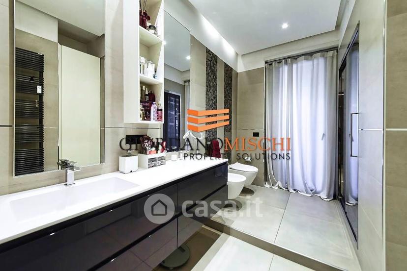 Appartamento in Viale Regina Margherita 11 — foto 44 di 59