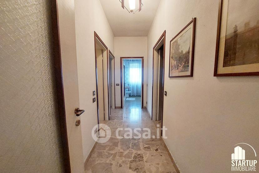 Appartamento in Via Papa Giovanni XXIII 69 — foto 3 di 45