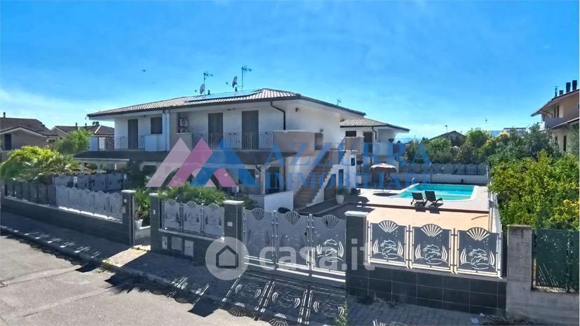 Villa in Via Giovanni Beltrame 21 — foto 32 di 43