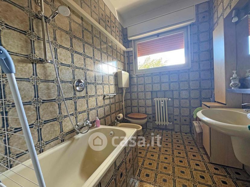Quadrilocale in Via Tiziano 1 — foto 12 di 35