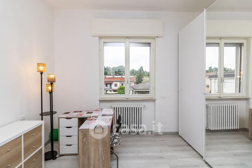 Trilocale in Viale Italia 66 — foto 11 di 63