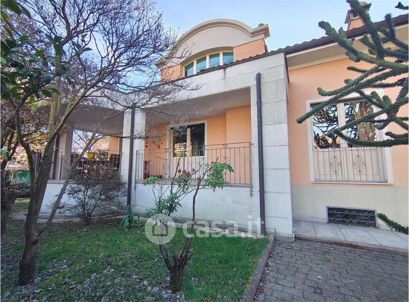 Villa in Corso Benedetto Cairoli 80 — foto 19 di 27