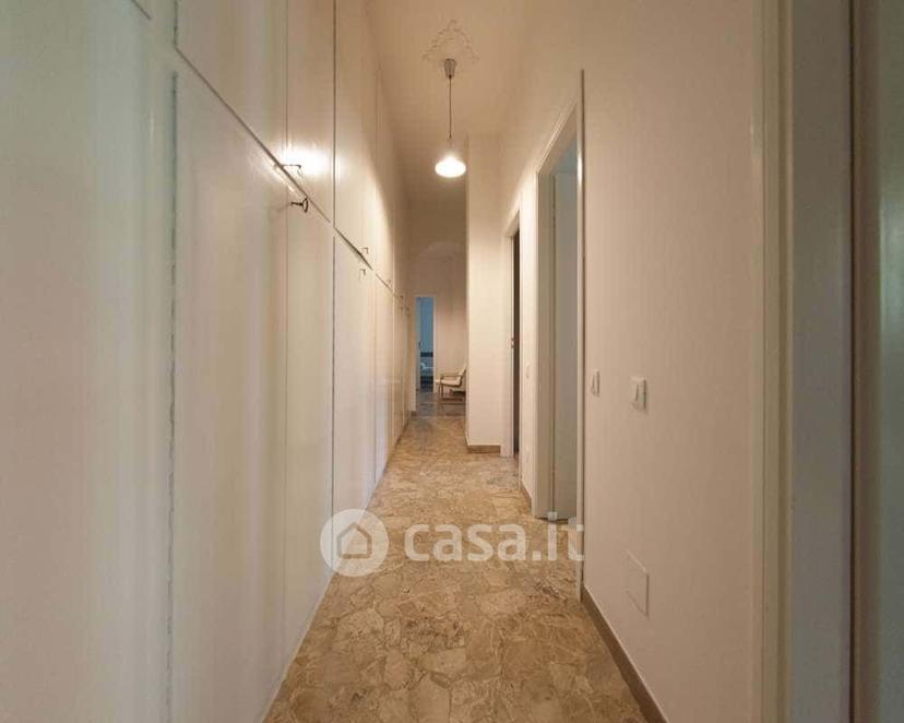 Stanza in Via Benedetto Marcello 23 — foto 3 di 29