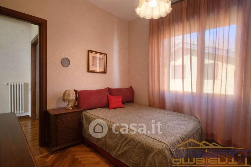 Villa in Via Edmondo de Amicis 6 — foto 32 di 51