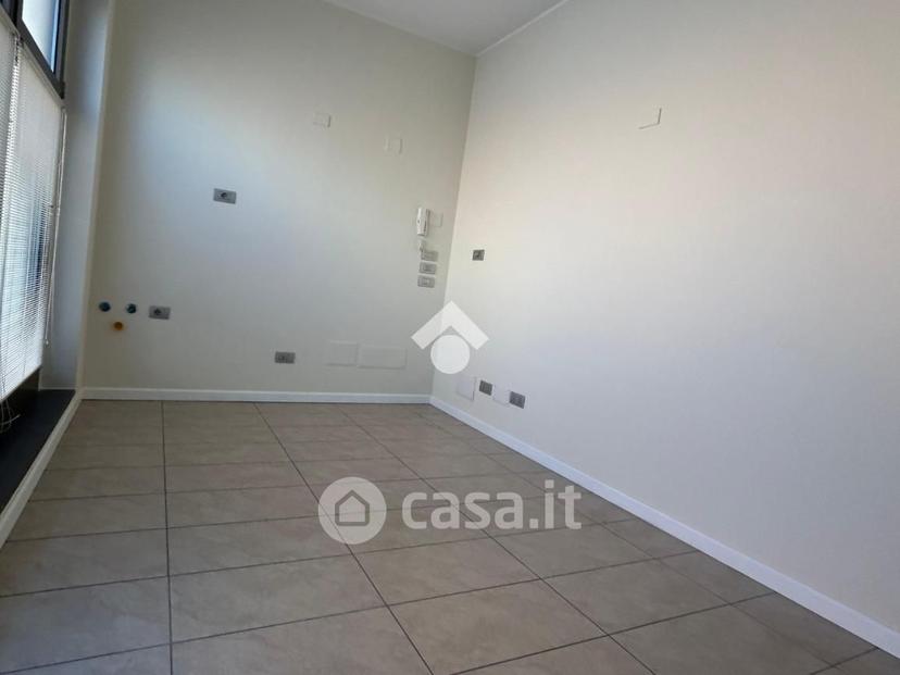 Quadrilocale in Via E. d'Arborea 116 — foto 31 di 32