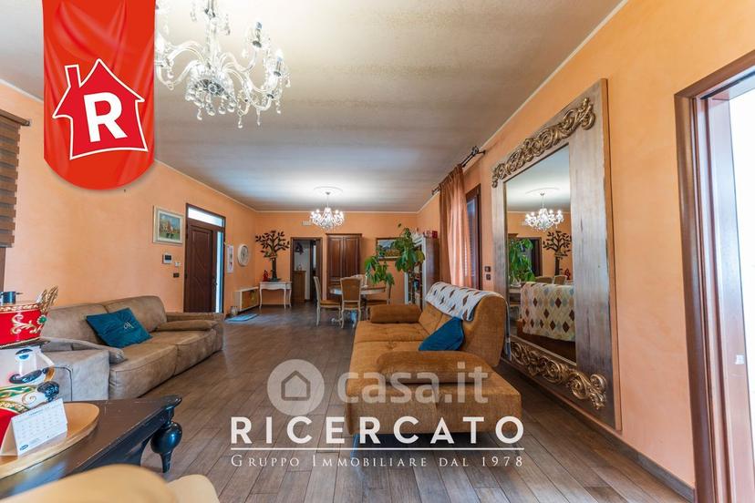 Villa in Sp18 — foto 11 di 106