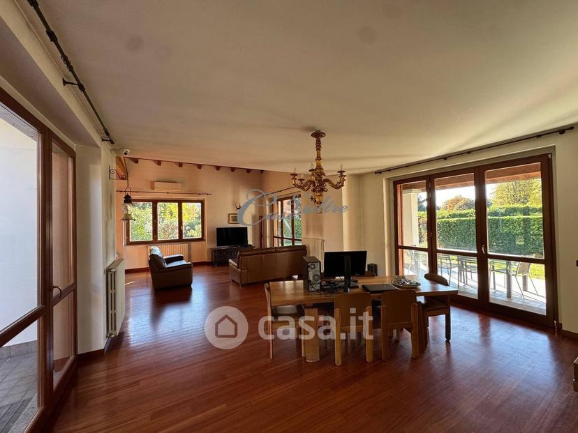 Villa in Strada Privata delle Acacie 16 — foto 11 di 33