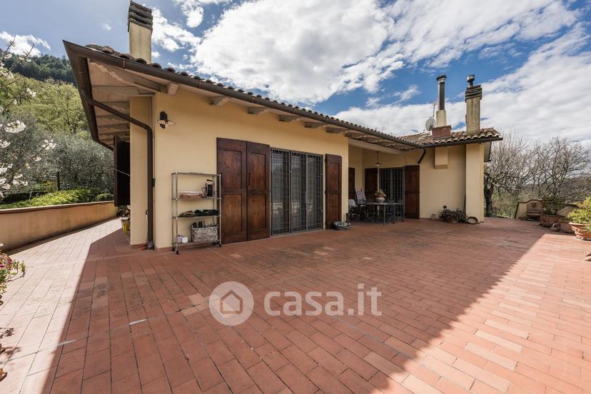Villa in Via di Faltugnano — foto 3 di 31
