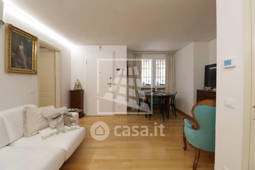 Villa in Via Gianni Rodari 16 — foto 22 di 89