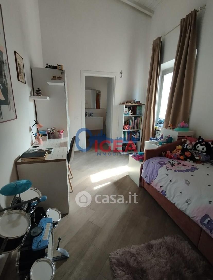 Trilocale in Piazza Arnolfo di Cambio 53034 — foto 25 di 31