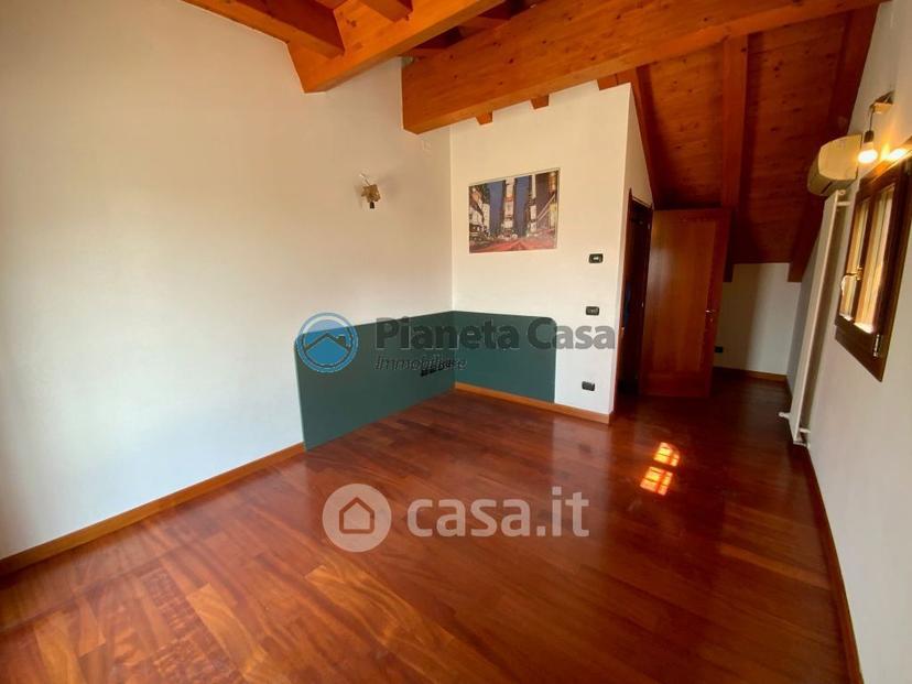 Villa in Via Antonio Simeone Sografi 11 — foto 18 di 33