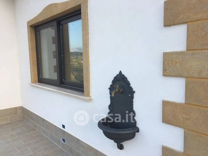Villa in Via Don Luigi Sturzo — foto 4 di 24