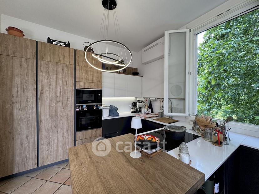 Appartamento in Via Montebello — foto 10 di 44