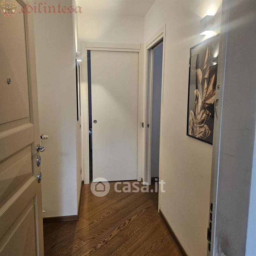 Trilocale in Piazza Duomo 6 a — foto 18 di 36