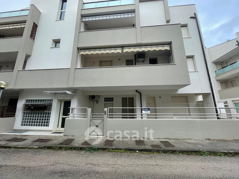 Quadrilocale in Via Raffaello Sanzio 285 B — foto 27 di 39