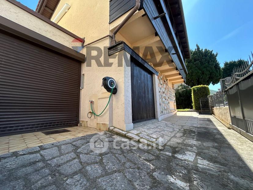 Villa in Via Lavesino — foto 21 di 45